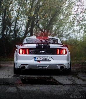 Ford Mustang 3.7 V6 - 4