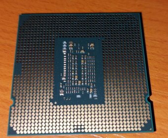 Intel Pentium Gold G6405 + chladič - 4