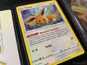 Pokemón MEGA balík (E): 100ks kariet v obaloch s V a Eevee - 4
