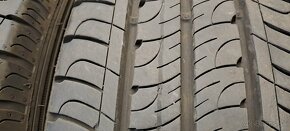 Predám 4ks skoro nové letné 215/65r16C Good Year na dodávku - 4