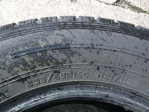 Predam 2ks zimne falken 235/65 r16C - 4