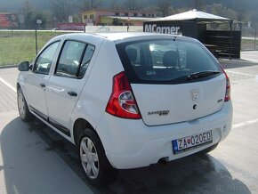 Predam Dacia Sandero 1.4. 55 kw benzin - 4