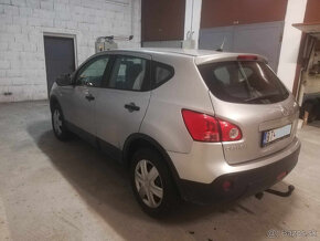 Nissan Qashqai - 4