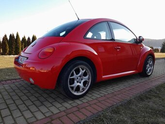 Volkswagen New Beetle - 4