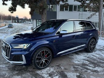 Audi SQ7 4.0 TFSI V8 373kW 2021 - 4