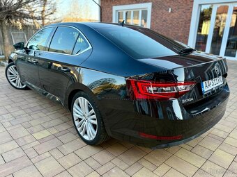 Škoda Superb 2.0TDI DSG - 4