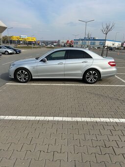 Mercedes-Benz E220 CDI Blue Avantgarde A/T - 4