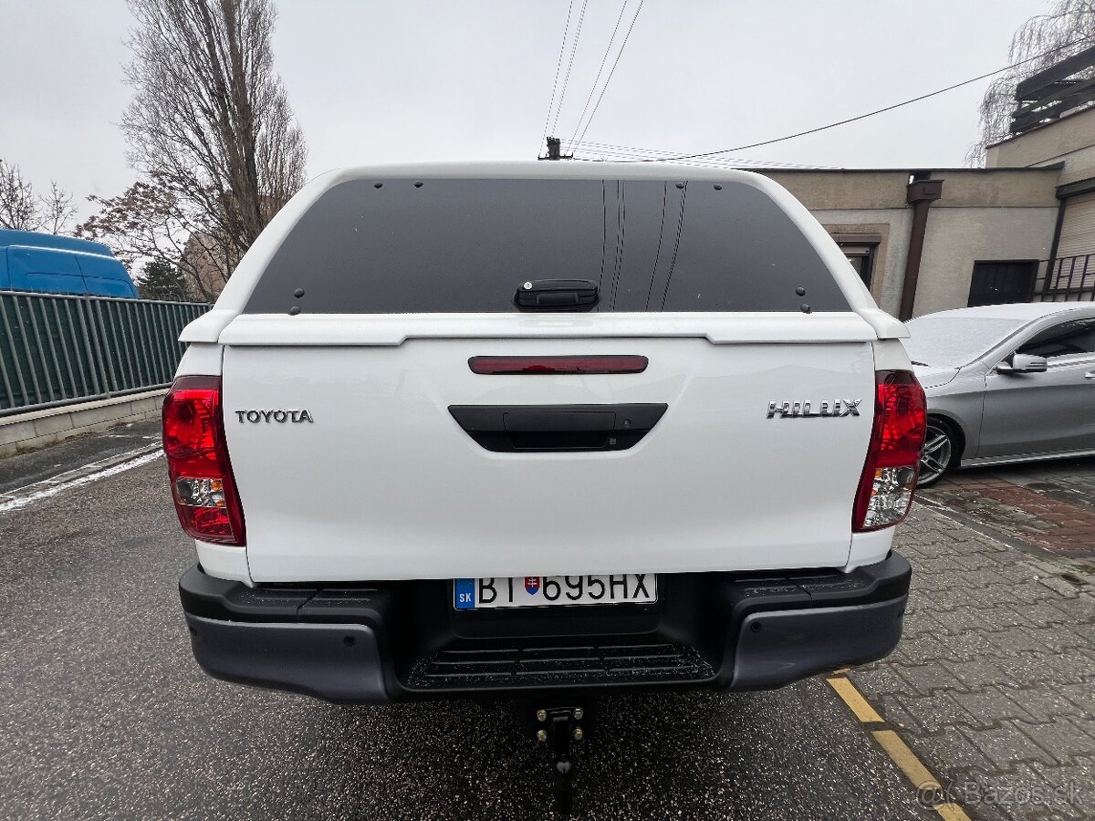 Toyota Hilux 2.4 D-4D 4WD 110 kW LiVE 20000km