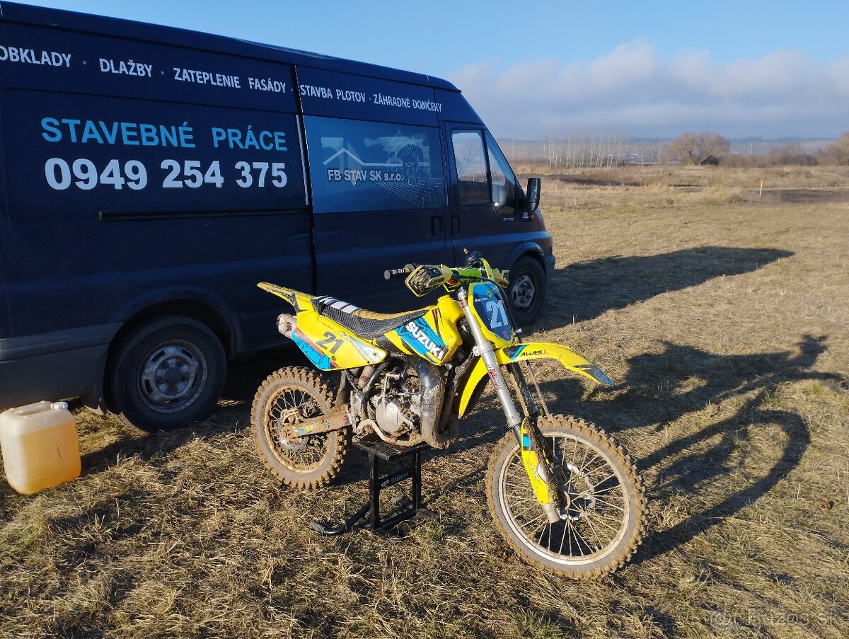 SUZUKI RM 85