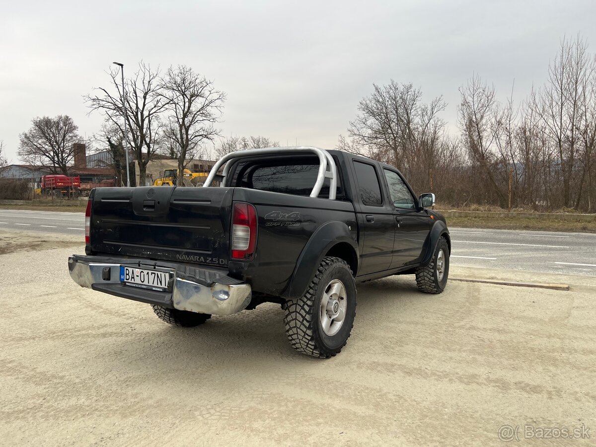 Nissan Navara 2.5Di 98kw D22