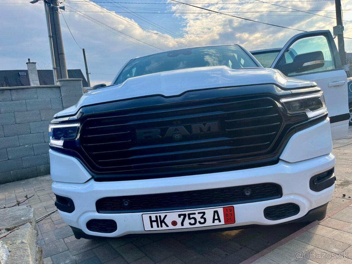 Dodge RAM 5.7 V8 BIGHORN 2022 6 miest