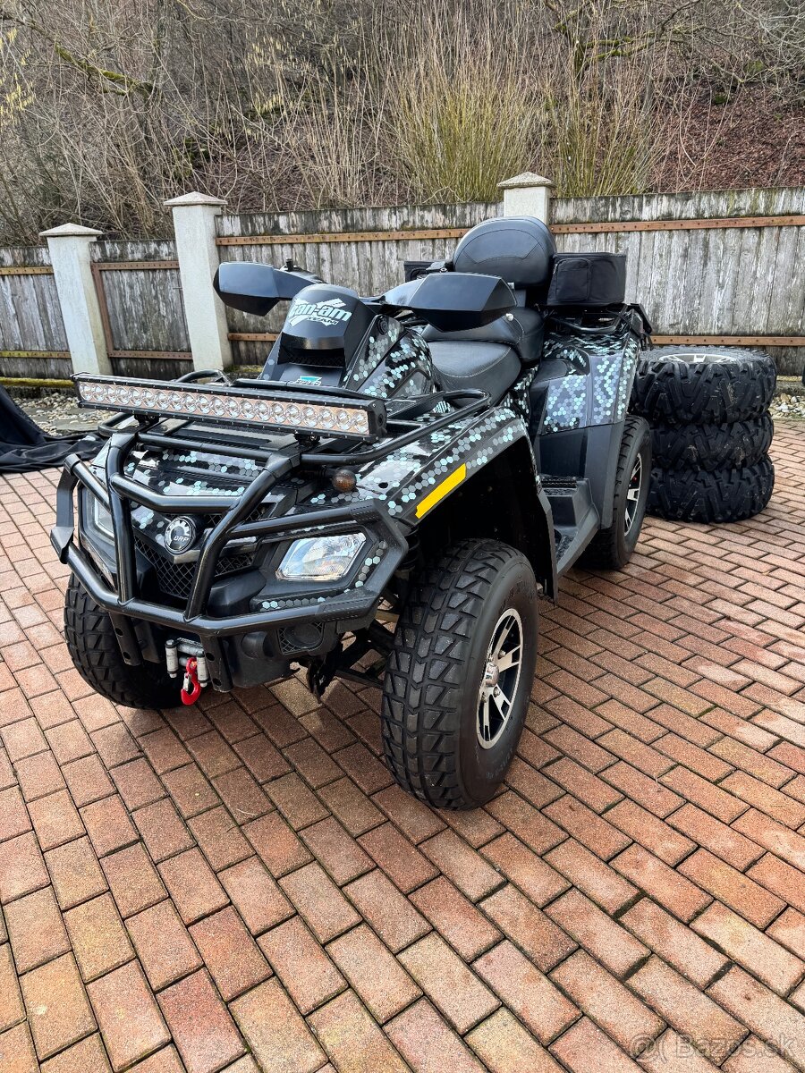 CAN AM OUTLANDER 800