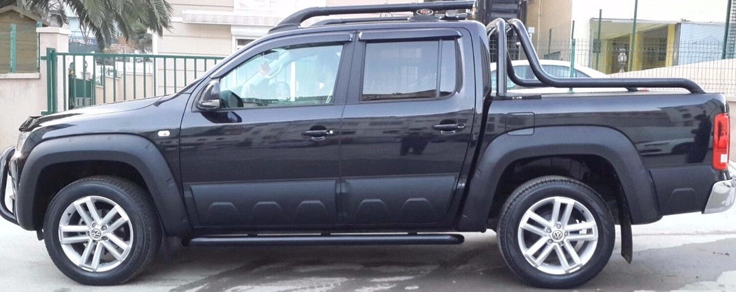 Ochranné oplastovanie dverí lemov VW Amarok