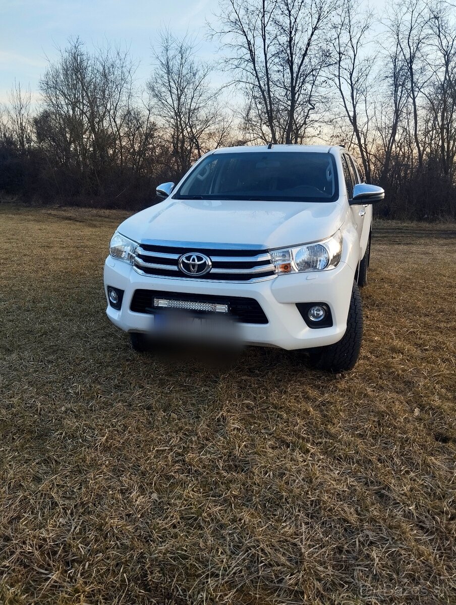 Toyota Hilux 2.4 D-4D, 2020, kúp. v SR, 110tis km