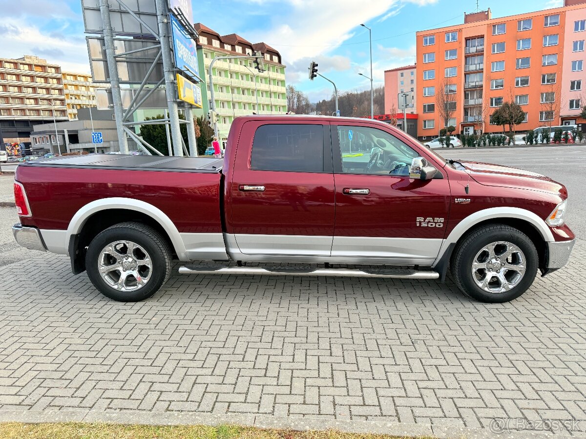 Dodge RAM Laramie 5.7 HEMI—LONG—2018—kůže—tažné 3.5t