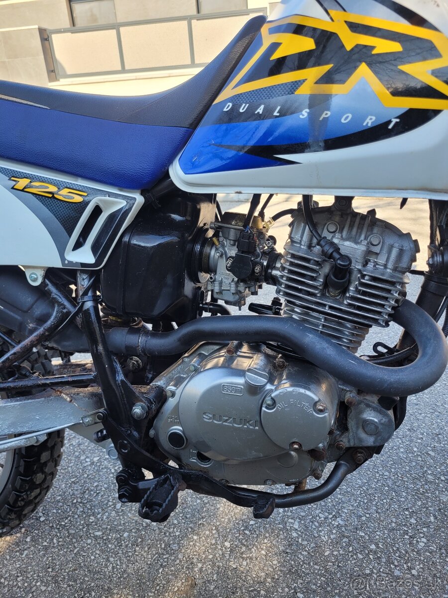 Suzuki DR 125 SE elektrický štartér