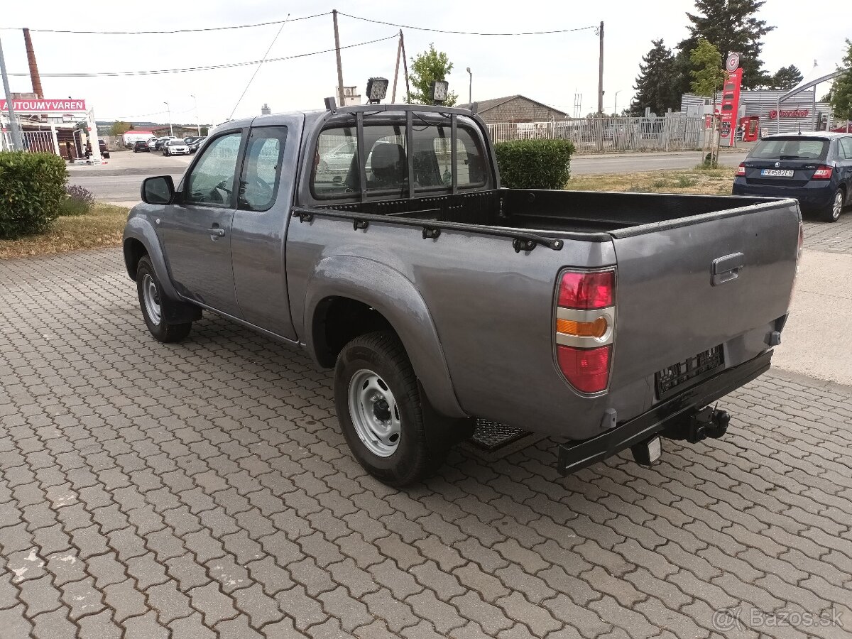 Mazda BT-50 2.5td 105kw RAP CAB/Ford Ranger 2.5tdci 2011