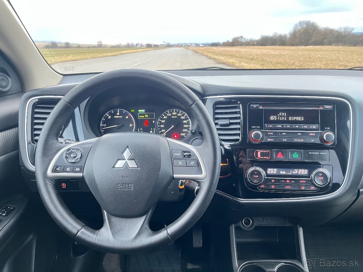 Mitsubishi Outlander 2.2d 2015 4x4, kúpený v SR