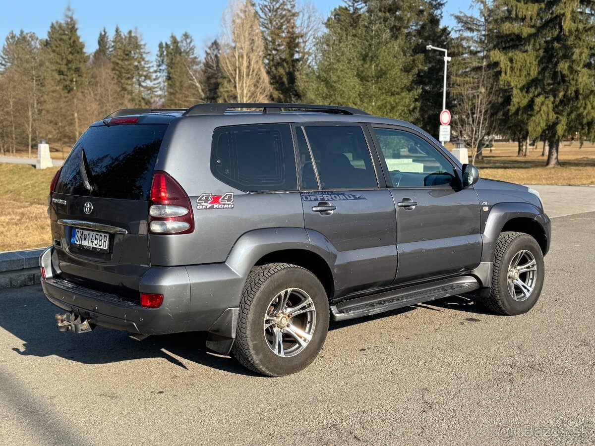 Toyota LandCruiser 120 Prado