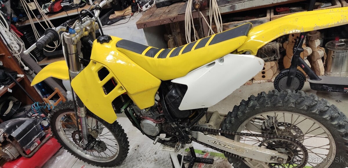 Suzuki RM 125