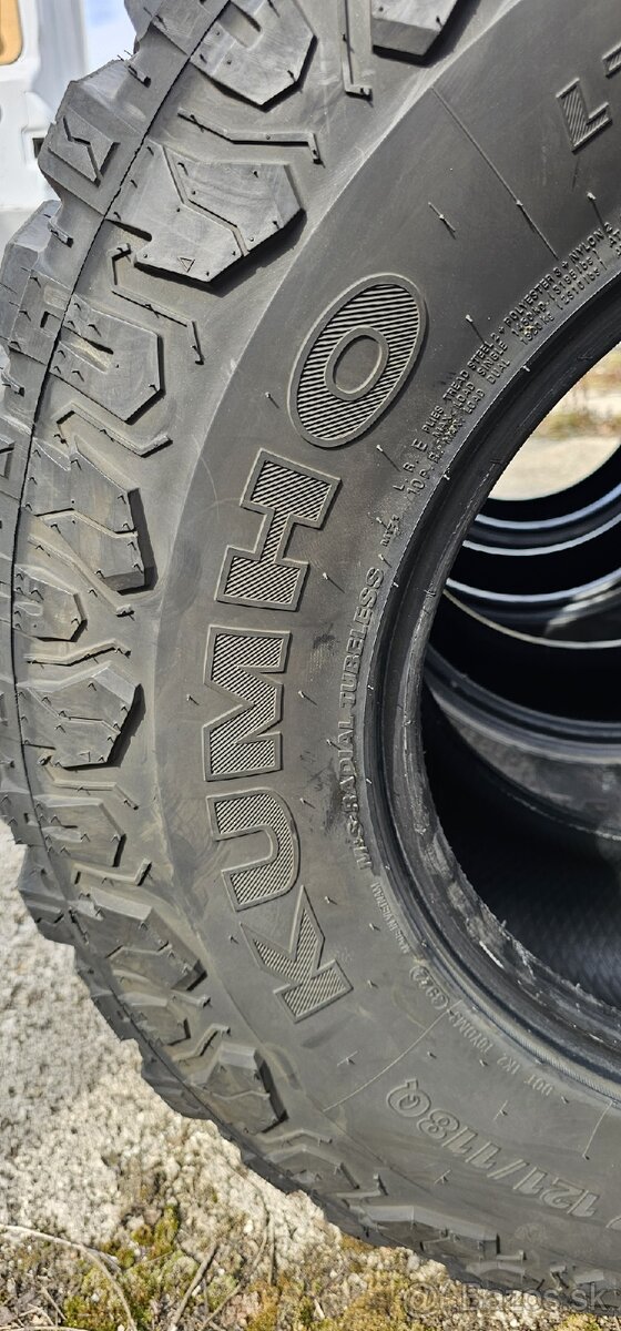 KUMHO RoadVenture MT71 315/70 R17