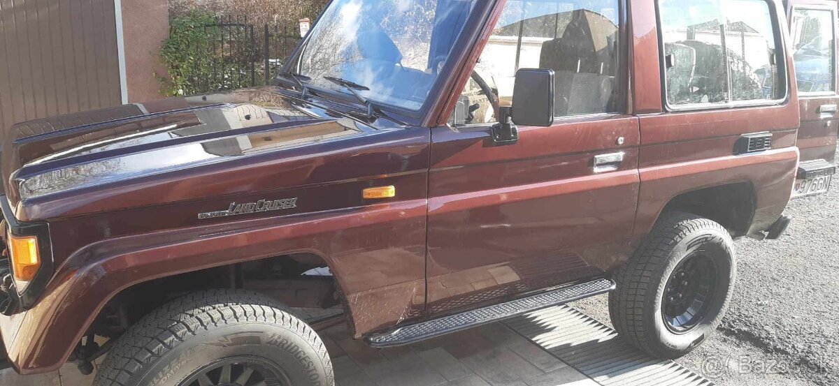 Blatníky Toyota LJ 70 land cruiser