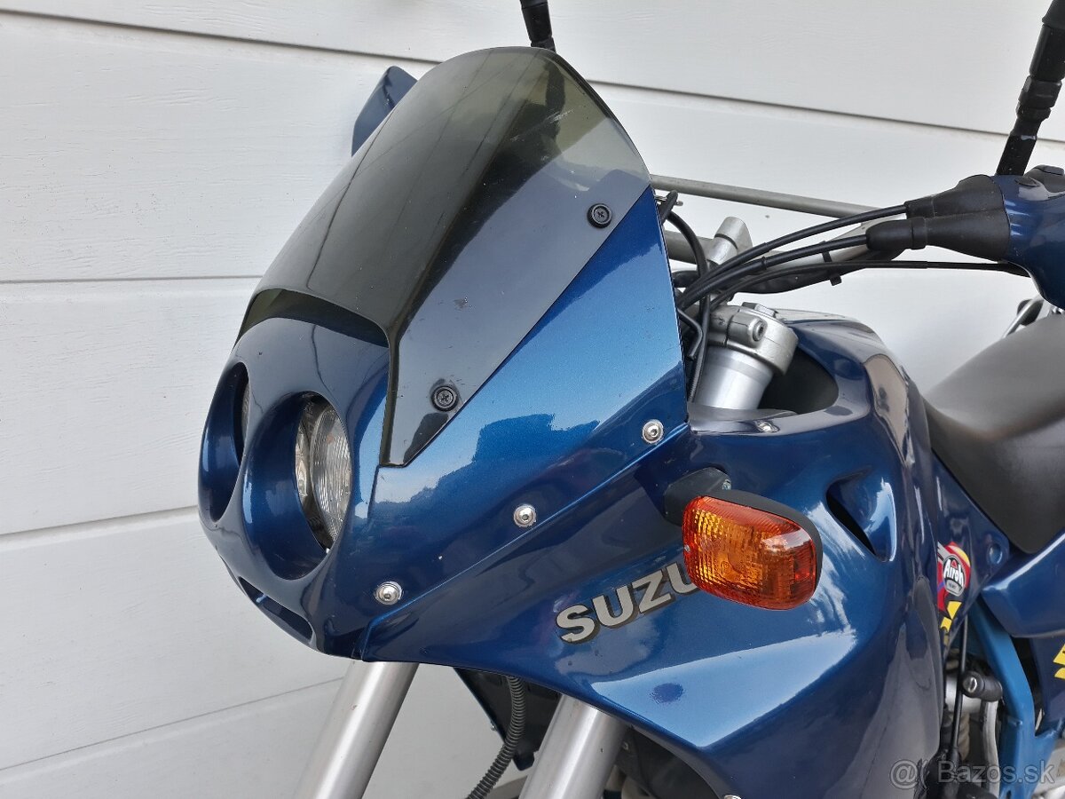 Suzuki DR400