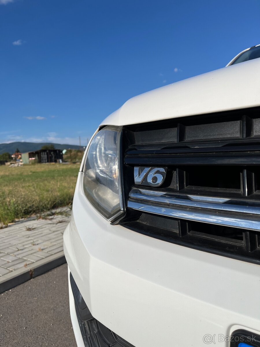 Volkswagen Amarok 3.0 V6 TDI 4MOTION AT8