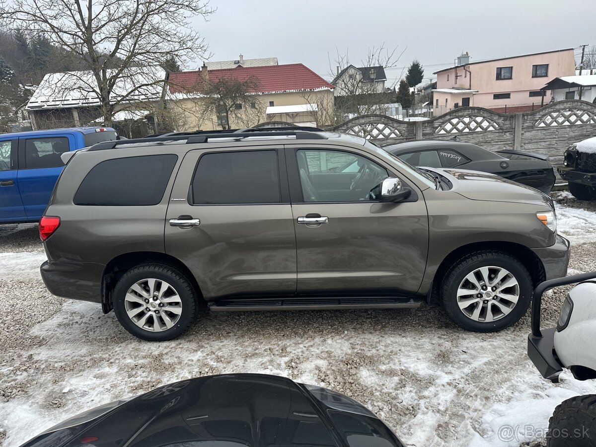 2014 Toyota Sequoia Limited 5,7 V8 4x4 8-miestna