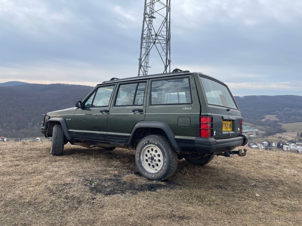 Jeep cherokee 2,5 benzin manual