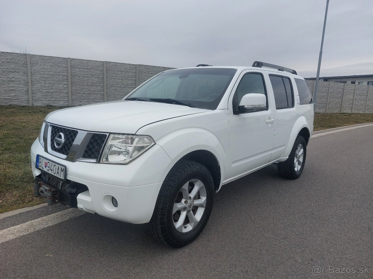 Nissan PATHFINDER 2.5 dCi 4x4