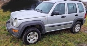 Rozpredám Jeep Cherokee KJ 2.8 CRD 110kw