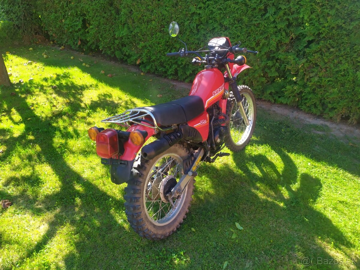 Suzuki DR 125 S