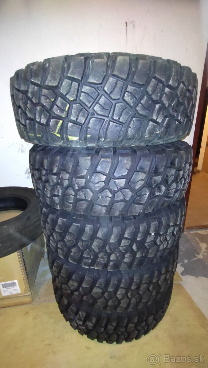 BFGOODRICH MUD TERRAIN T/A KM3 255/75 R17