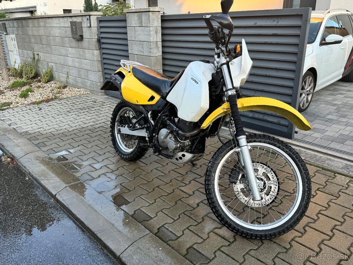 Suzuki DR 650 R SP44