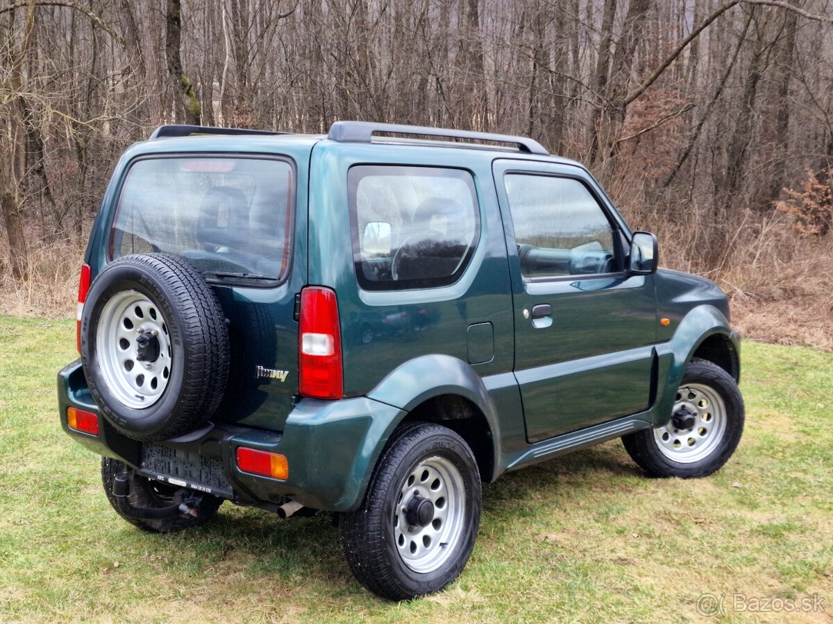 Suzuki Jimny 1.3 benzín 4X4 UKÁŽKOVÝ STAV