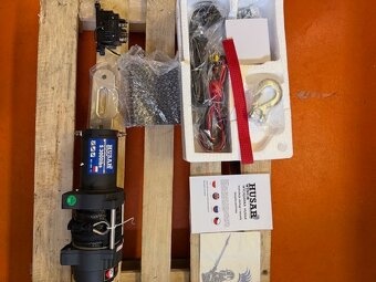 Naviják ele. 12 V HusarWinch BST S 3000 lbs syntetické lano