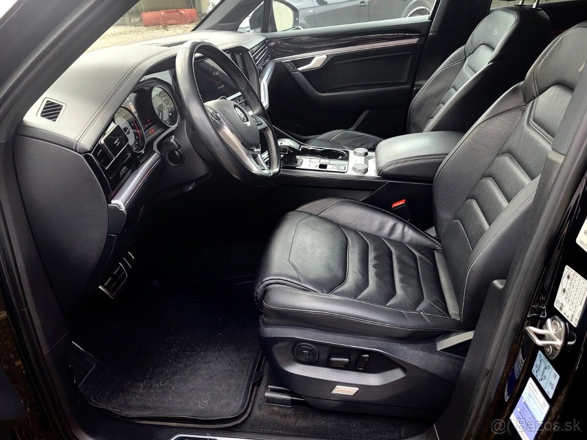 Volkswagen TOUAREG 3,0 TDI, R - Line, 4 Motion, 2019