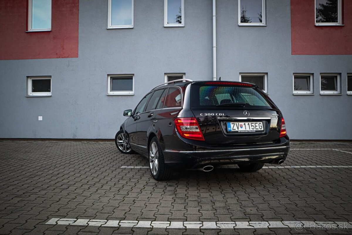 Mercedes-Benz C trieda Kombi 300 CDI BlueEFFICIENCY Elegance