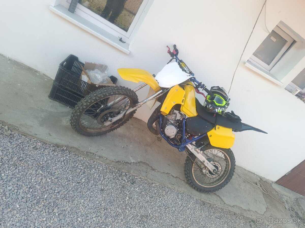 Suzuki RM 125