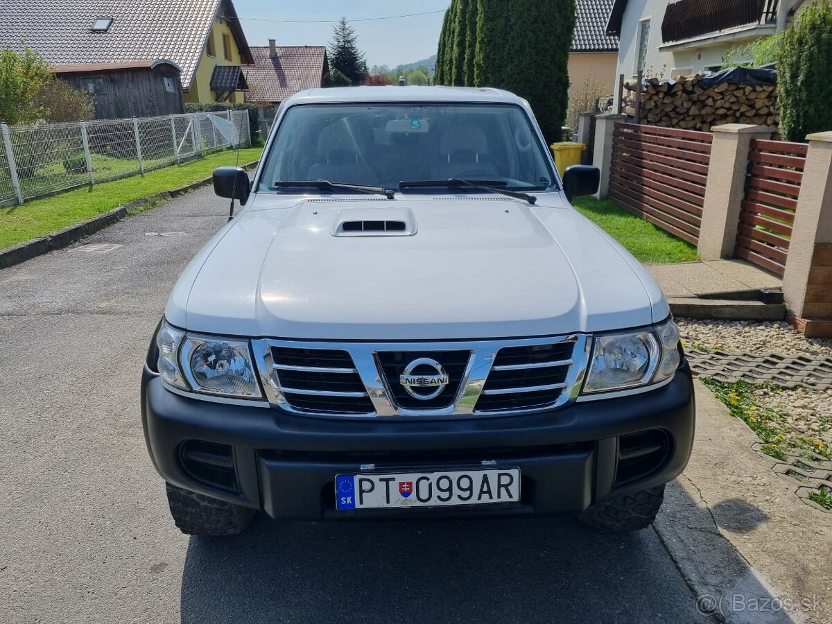 Predám Nissan patrol y61