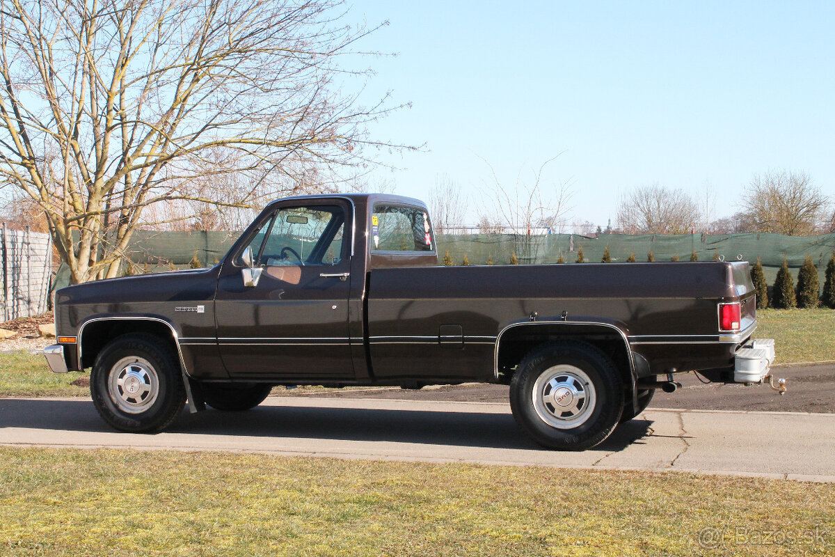 1984 GMC Sierra 2500 - vynikající původní stav