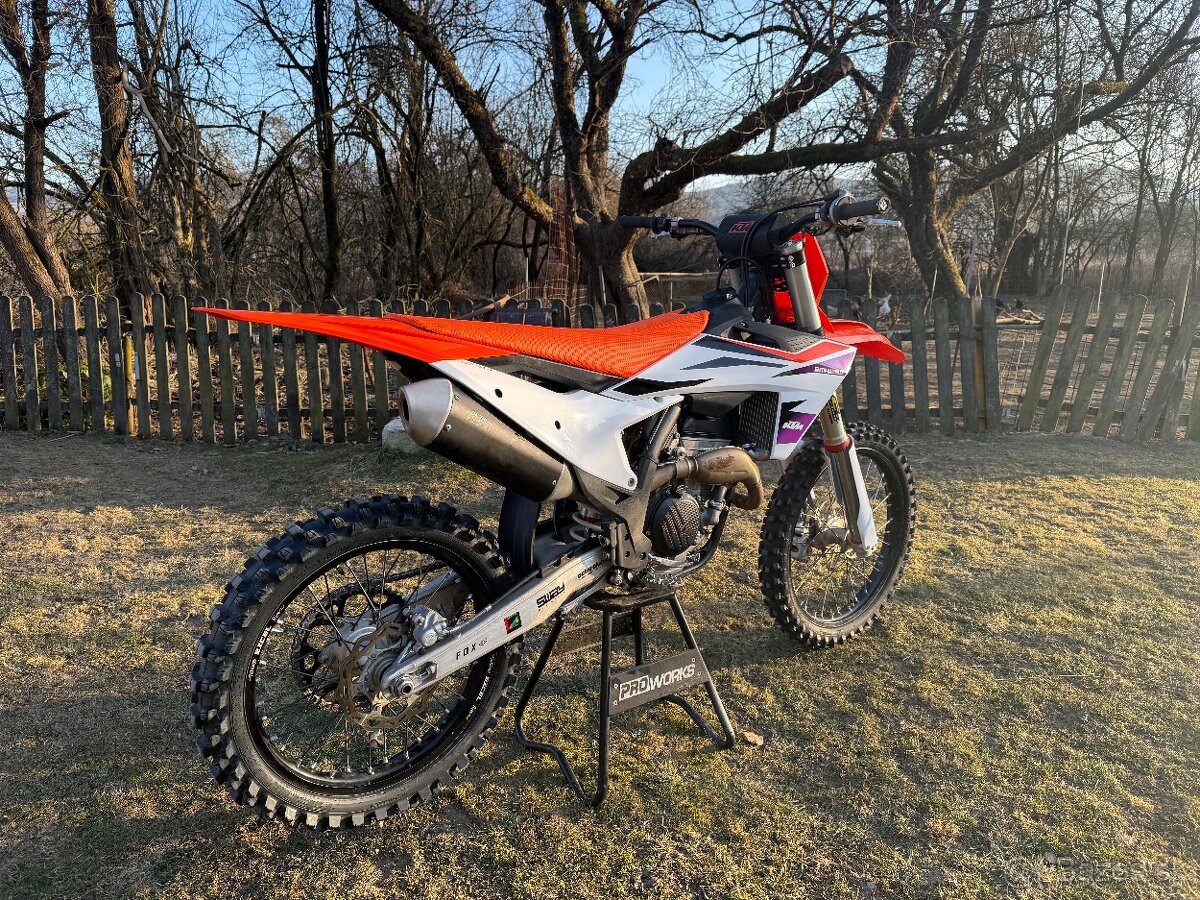 KTM 250