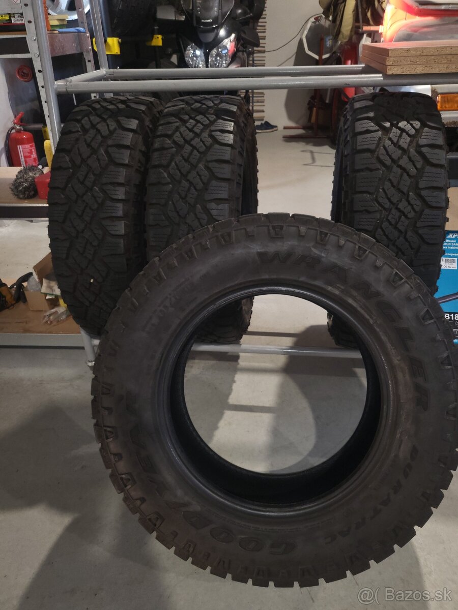 Goodyear Wrangler Duratrac 255-70-18