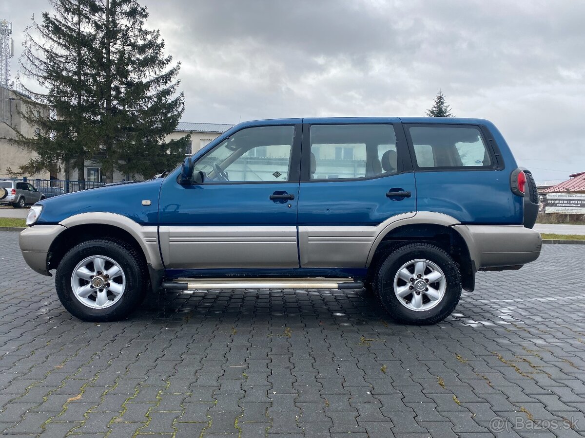 Nissan Terráno 2,7 tdi -7 miest