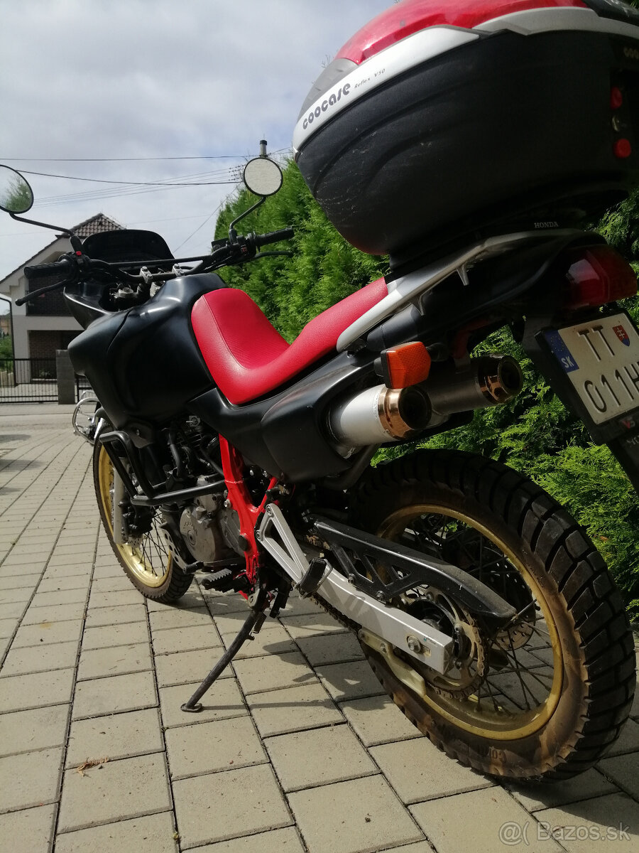 Honda NX 650 (Dominator)