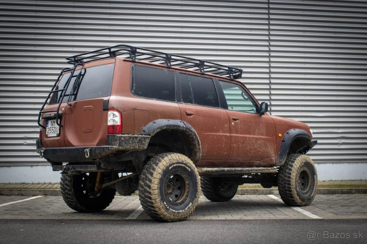 NISSAN PATROL GR 2.8 TDI Y61 Vagón