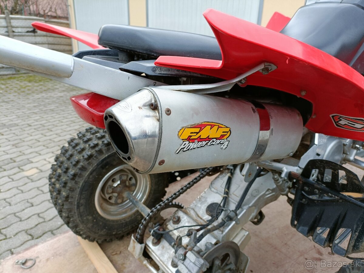 Suzuki LTZ 400