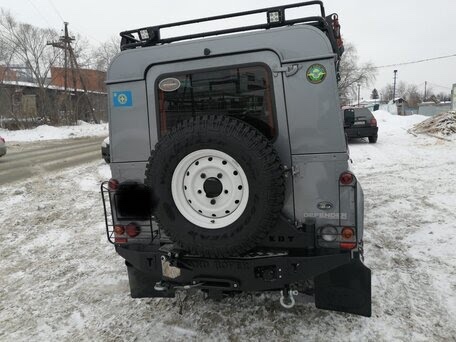 Land Rover Defender 110