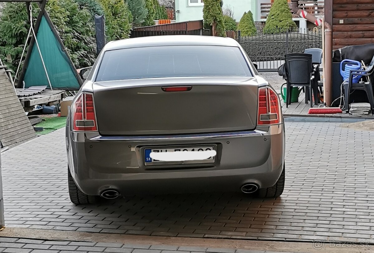 Lancia thema / chrysler 300c